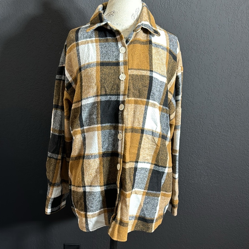 SHEIN Women’s Button Down Shaket